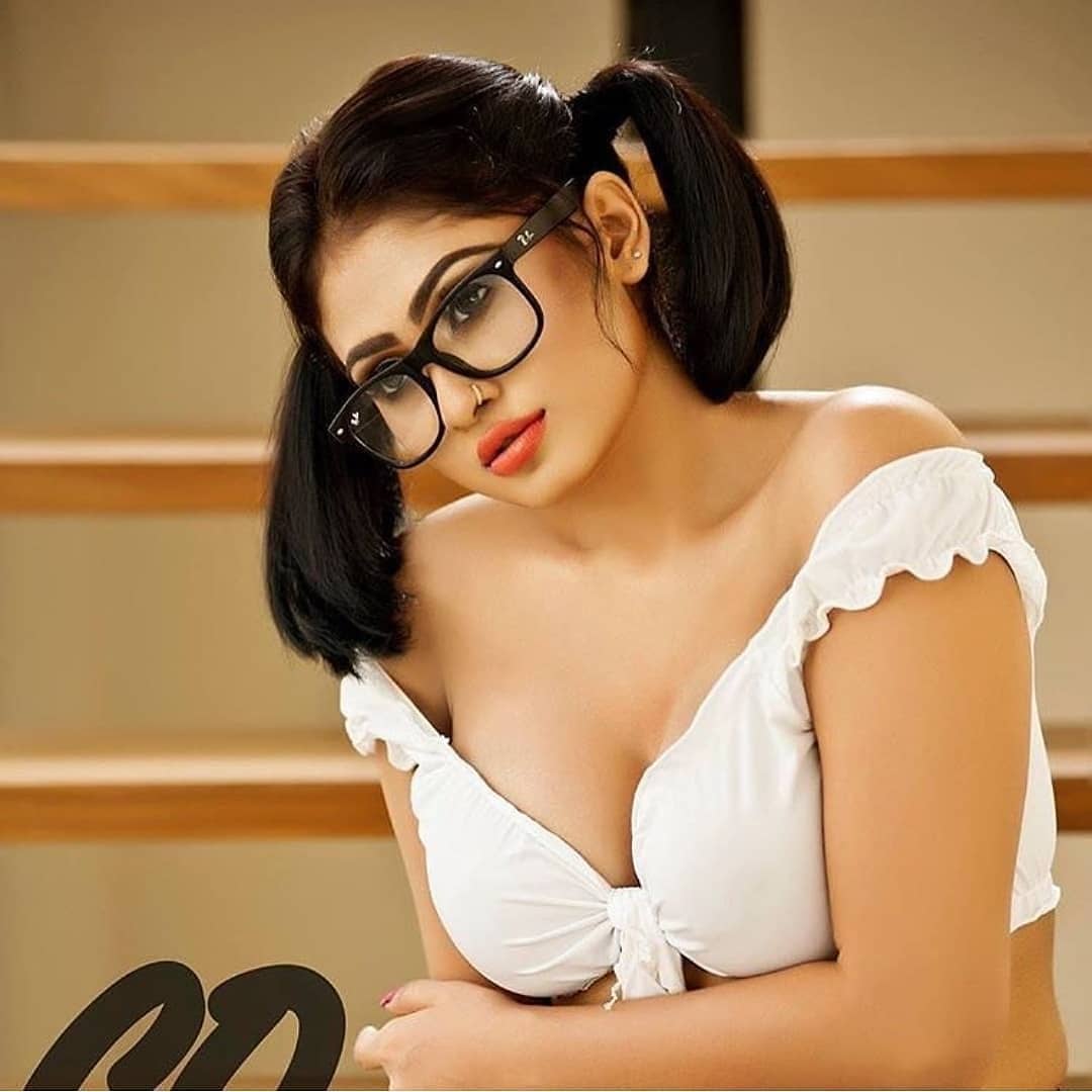 CHAMPHAI BEST GOOD QUALITY EDUCATED SATISFACTION GIRL AFFORDABLE COST Call girlS SERVICE'S...