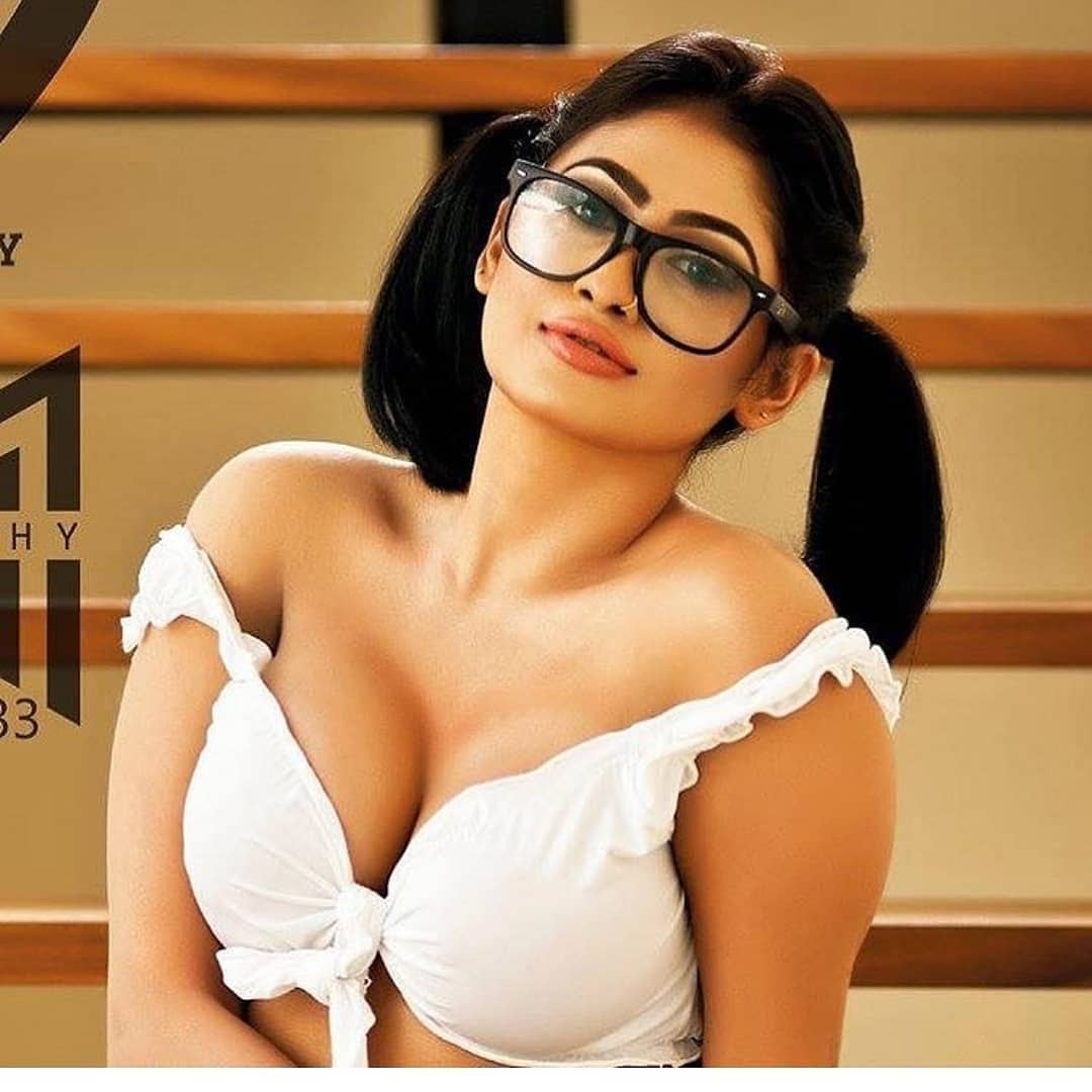 KOLASIB EROTIC💥CALL GIRL WET PUSSY SOFT ASS ROUND BOOBS READY FOR WILD...