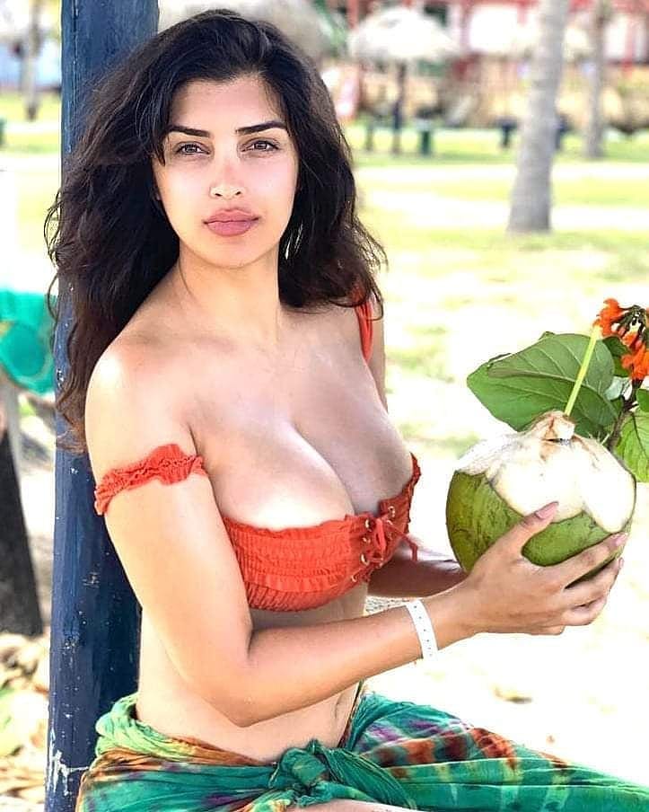 BIG JUICY ASS CALL GIRL GLORY FROM BALANGIR HORNY FOR SEX 0000000000