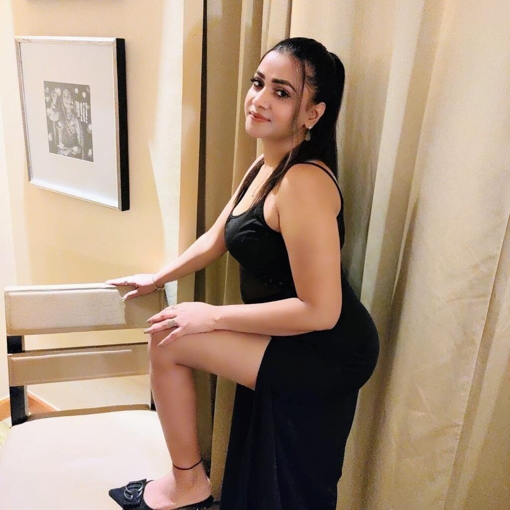 Call &  Whatsapp No 8860280117 Safe & Secure Escorts In Aerocity Delhi