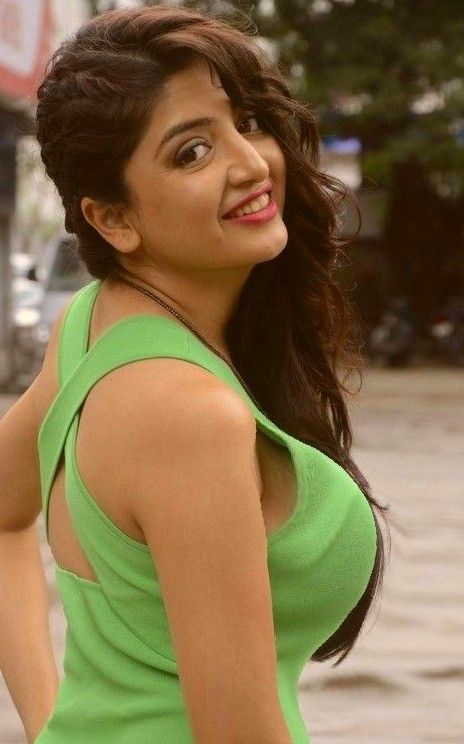 Shahdol Ramika Bedi incall and outcall doorstep classified best call girls profile...