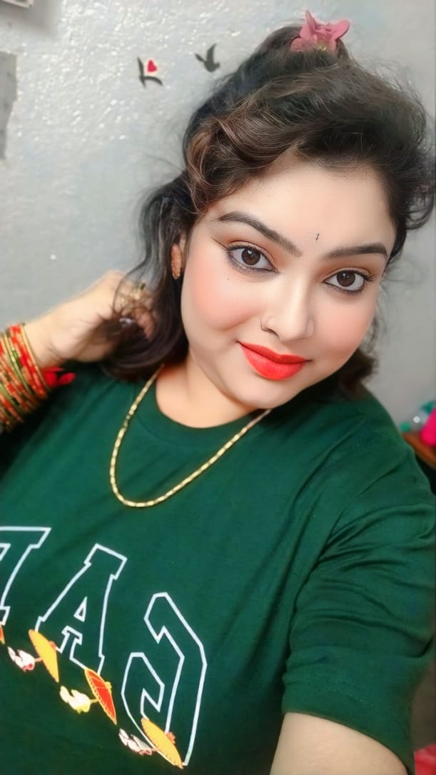 Kalayni Queen Escort